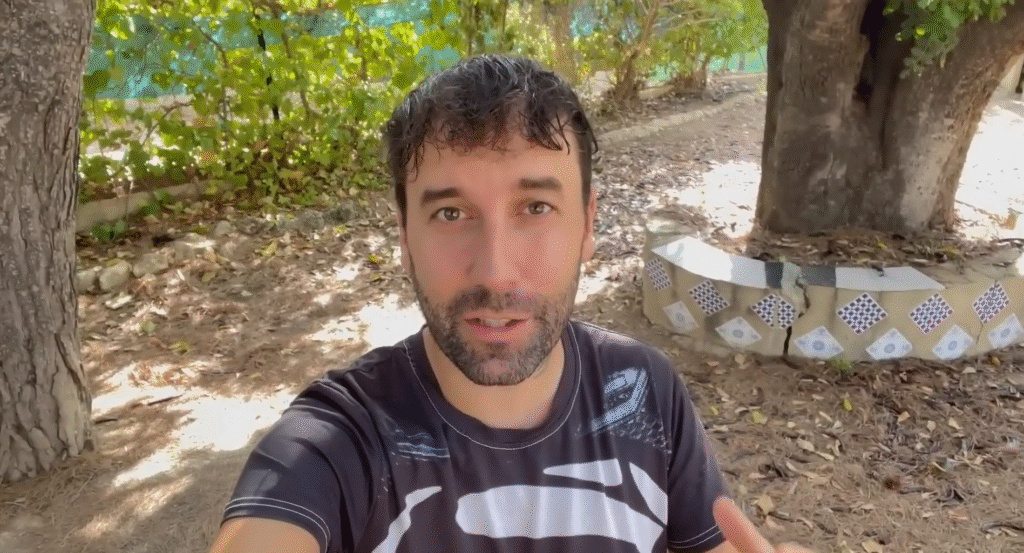 🌿 Curso Crea tu Huerto Urbano en Macetas de La Huerta de Iván. Opiniones – ¿Merece la pena? 3 Masterclass Crea tu huerto urbano en macetas de La Huerta de Iván Opiniones del Curso